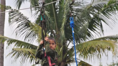 Flying Fox di Gebyar Seni dan Budaya Desa Wisata Ponjong 2012