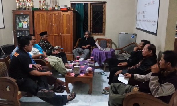 Rapat BUMDes Hanyukupi di Desa Ponjong