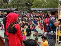 Nikmatnya Liburan di WaterByur Sumber Ponjong 2017